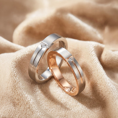 Buttermilk | Brushed Grooved Single-Stone Flat Wedding Band