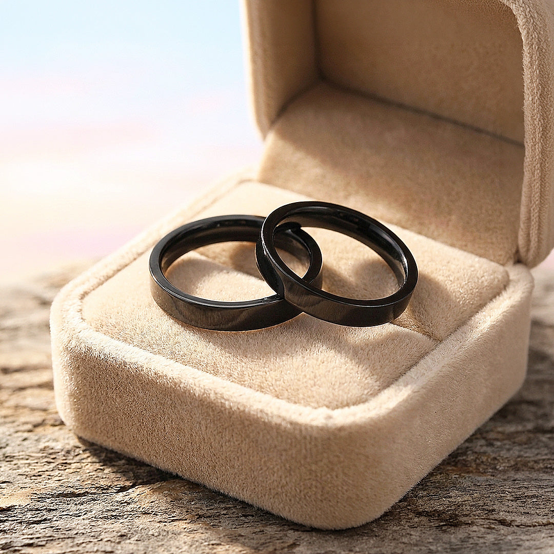 Eternal Link Black | High-Polished Classic Flat Wedding Band