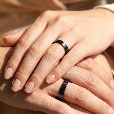 Eternal Link Black | High-Polished Classic Flat Wedding Band