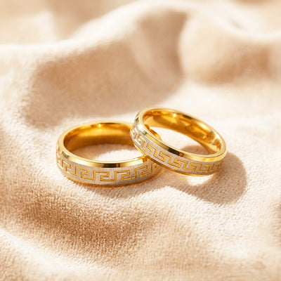 Flawlessly You | Engraved Greek Key Bevelled Flat Wedding Band