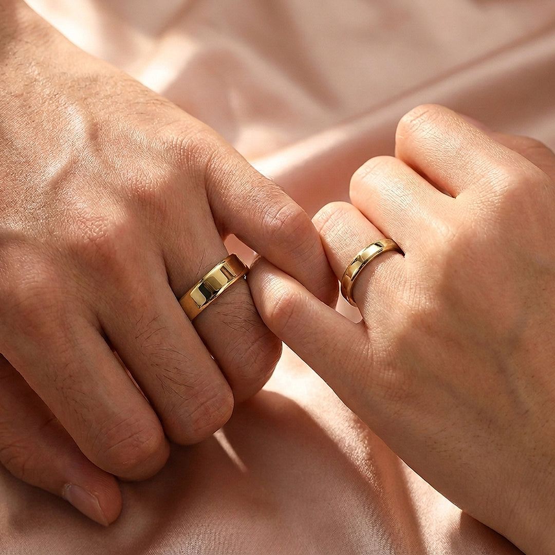 Infinity Bond Gold | High-Polished Bevelled Flat Wedding Band