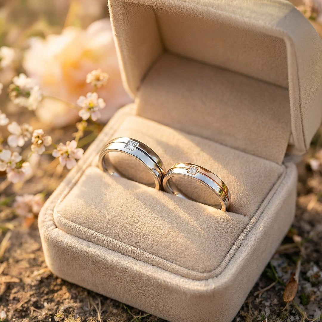 Lush | Square-Set Stone and Grooved Court Wedding Band