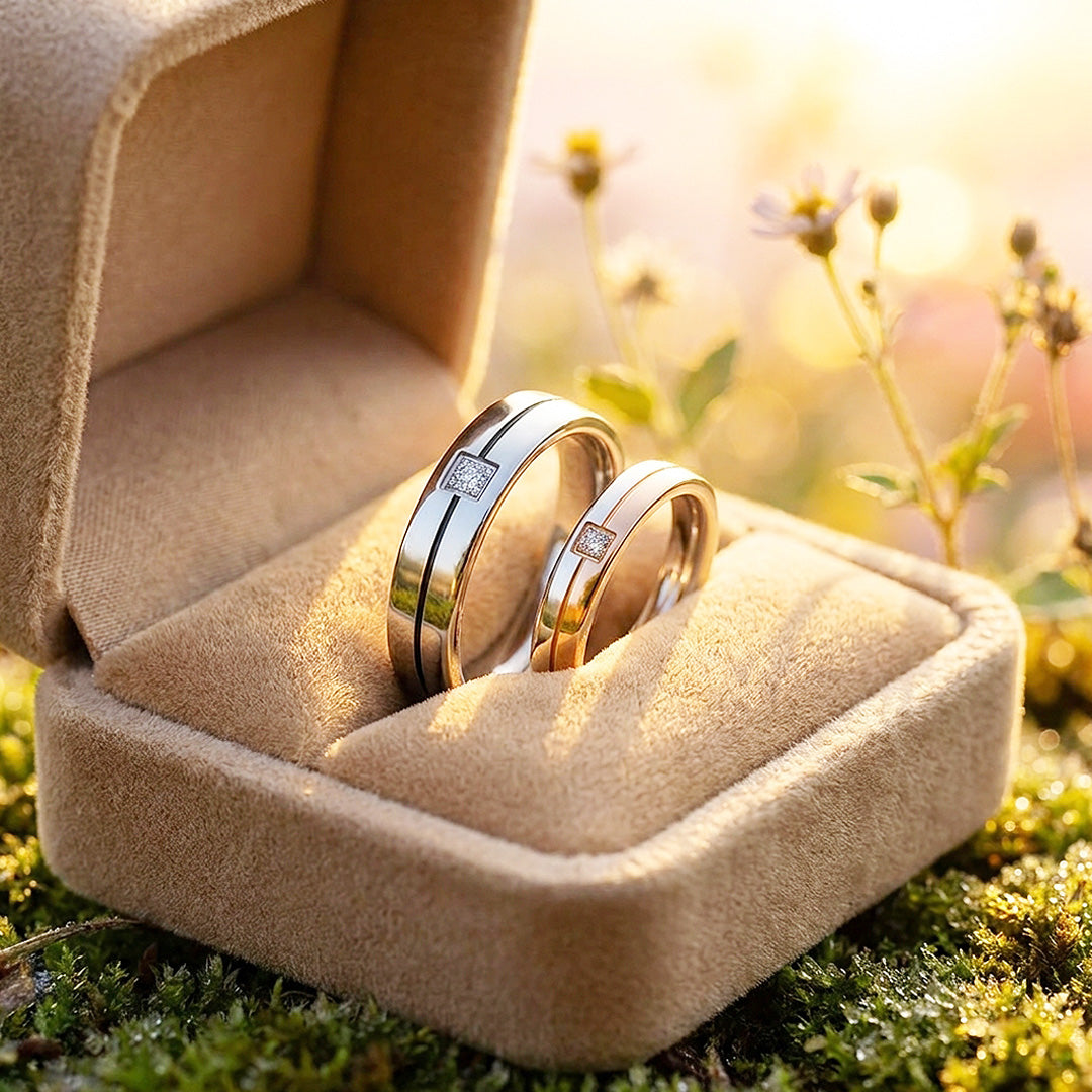 Lush | Square-Set Stone and Grooved Court Wedding Band