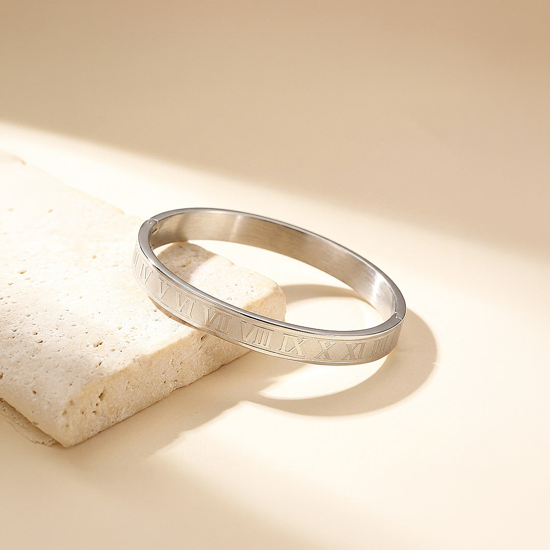 Regal Roman | Men's Bangle