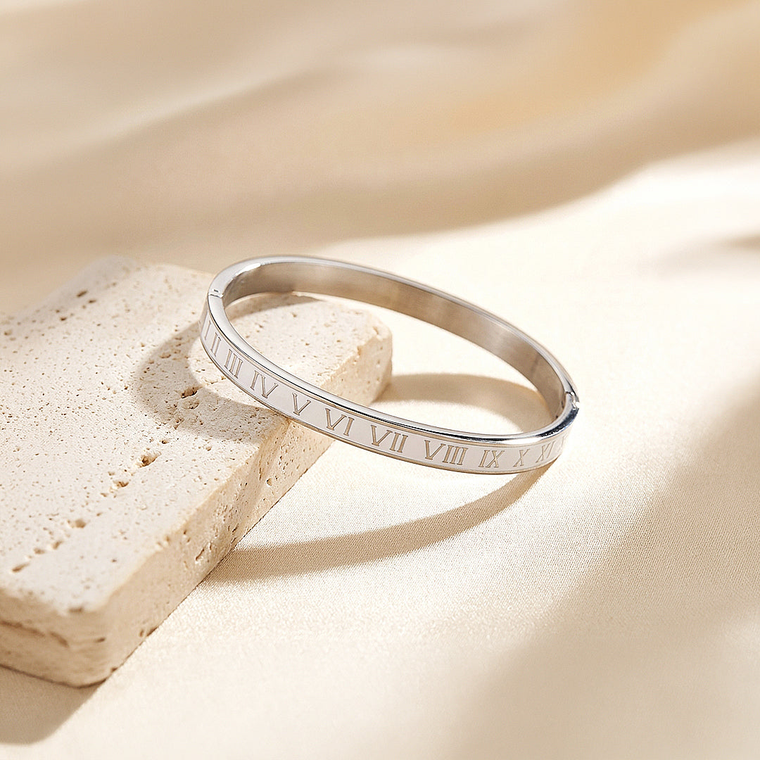 Roman Numeral | Men's Bangle