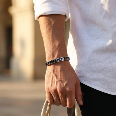 Roman Numeral | Men's Bangle